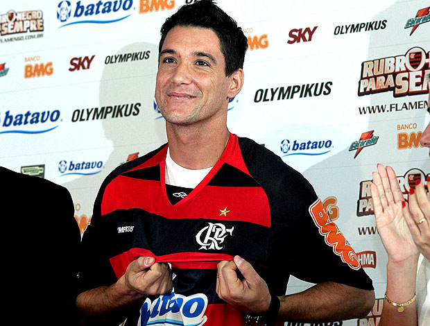 Thiago Neves apresentado no Flamengo