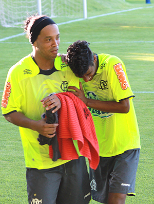 Ronaldinho Leo Moura Felipe treino Flamengo