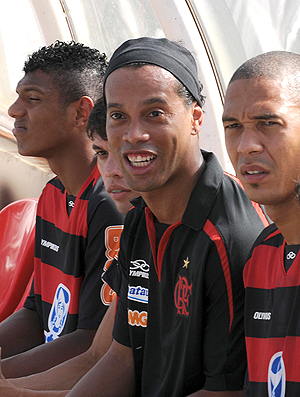 Ronaldinho banco Flamengo Londrina