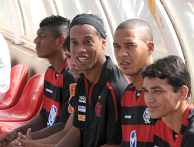 Ronaldinho banco Flamengo Londrina