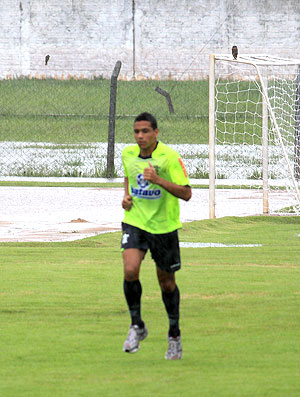 Wanderley no treino do Flamengo
