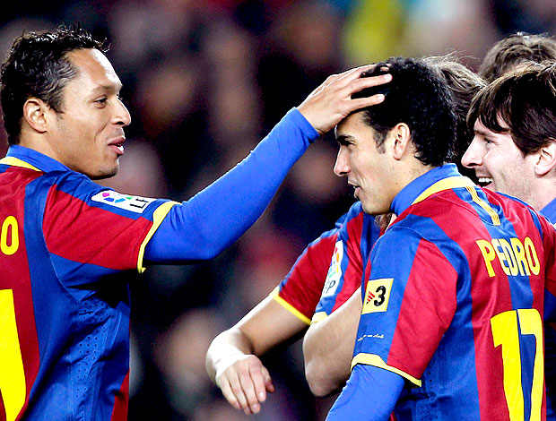 Pedro comemora gol do Barcelona contra o Racing