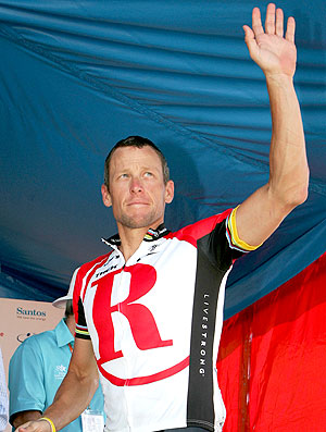 Lance Armstrong no final do Tour Down Under (Foto: AP)