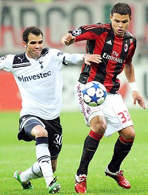 Sandro Tottenham Thiago Silva Milan (Foto: EFE)