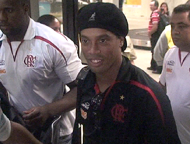 Ronaldinho Chegada Flamengo (Foto: Reprodução)