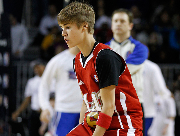 justin bieber basquete jogo das estrelas (Foto: Reuters)