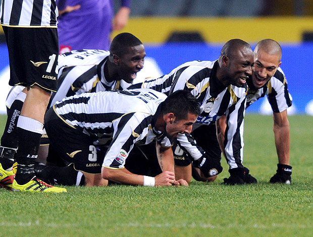 Udinese x Fiorentina  armero (Foto: Getty Images)