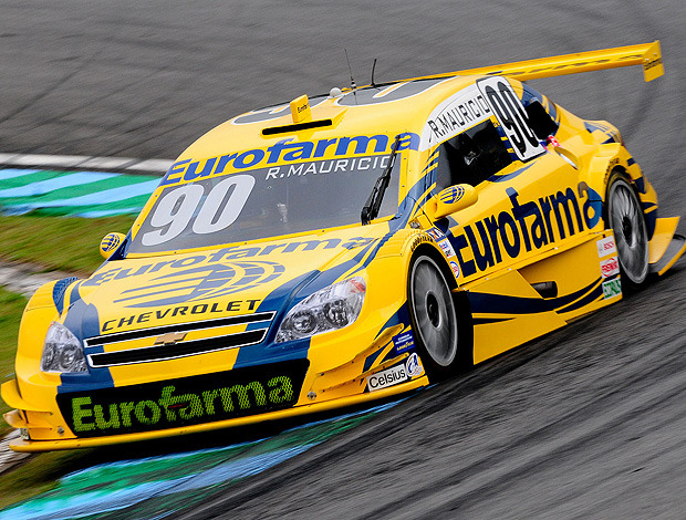 Stock Car: Ricardo Maurício acelera na pista (Foto: Duda Bairros)