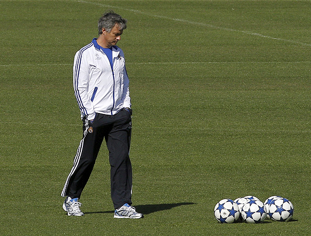 josé mourinho real madrid treino (Foto: agência EFE)