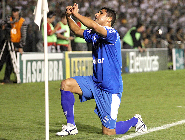 willian gol Avaí (Foto: Ag. Estado)