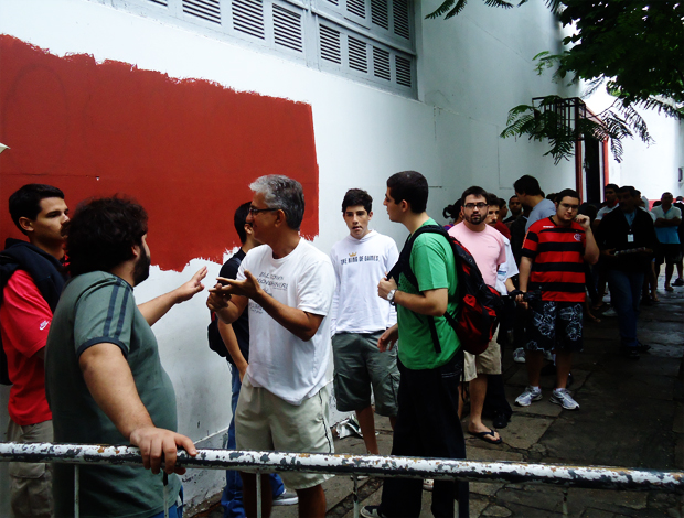 fila gávea flamengo (Foto: Marcelo Baltar/Globoesporte.com)