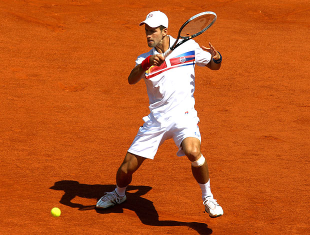 Novak Djokovic tênis Roland Garros 1r (Foto: Reuters)