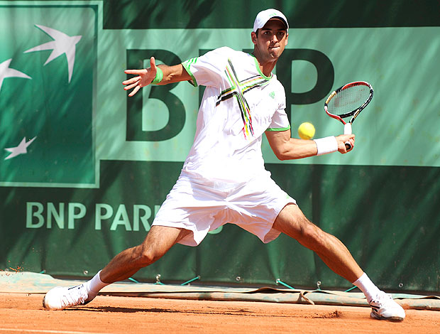 Thomaz Bellucci tênis Roland Garros 1r (Foto: AP)