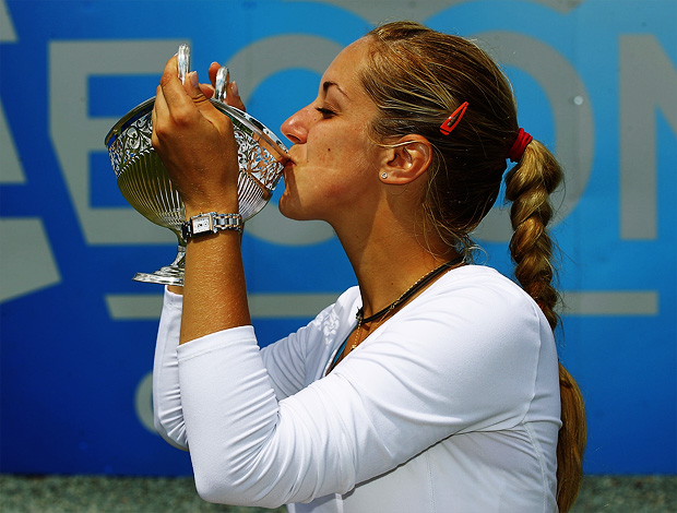 Sabine Lisicki tênis Birmingham troféu final (Foto: Getty Images)