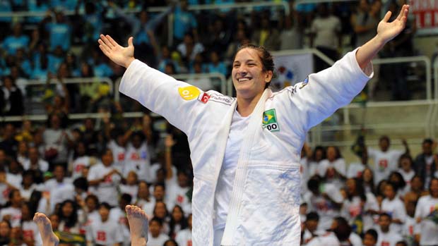 Mayr Aguiar conquista o ouro no Grand Slam do Rio (Foto: Daniel Zappa/Fotocom.net)