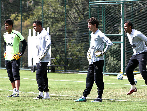 goleiros no treino do Atlético-MG (Foto: Bruno Cantini / Site Oficial do Atlético-MG)