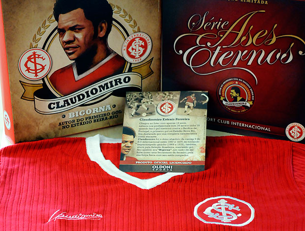 camisa Internacional comemorativa Claudiomiro (Foto: Divulgação)