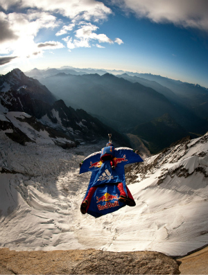 paraquedismo Valery Rozov salto Base Jump Mont Blanc (Foto: divulgação)