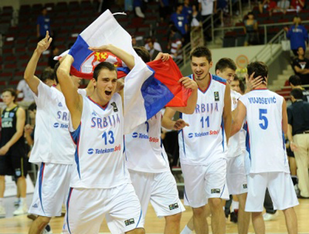 servia basquete sub-19 (Foto: Divulgação FIBA)