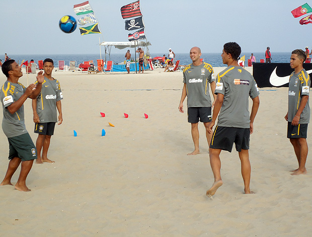 Seleção futebol de areia (Foto: Igor Christ / Globoesporte.com)