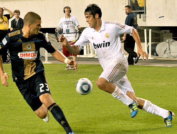 Kaká na partida do Real Madrid contra o Philadelphia (Foto: AFP)