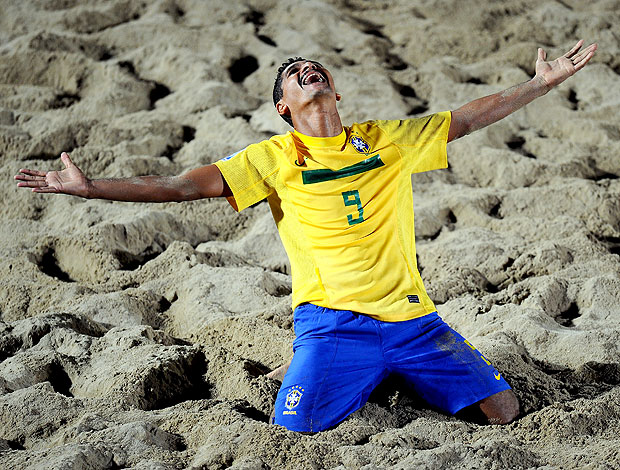 André comemora vitória do Brasil sobre a Nigéria  (Foto: Getty Images)
