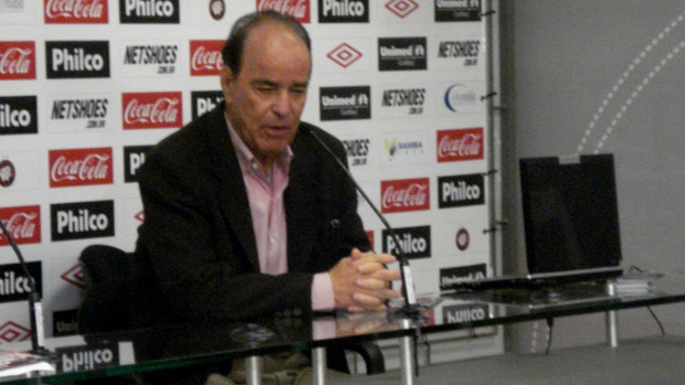 Antônio Lopes critica a centralização do ataque