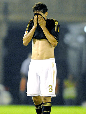 Kaká no jogo do Real Madrid contra o Racing (Foto: AFP)
