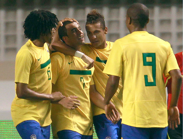 lucas gol  brasil x argentina (Foto: Reuters)