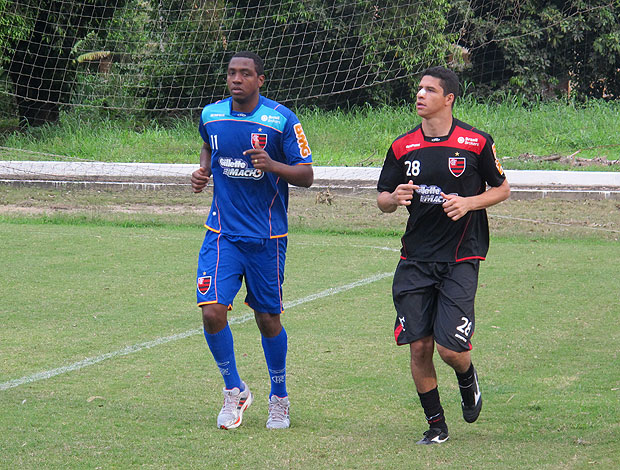 Renato e Vinícuis no treino do Flamengo (Foto: Richard Souza / GLOBOESPORTE.COM)