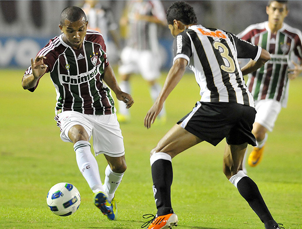 mariano Fluminense x santos (Foto: Dhavid Normando/Photocamera)