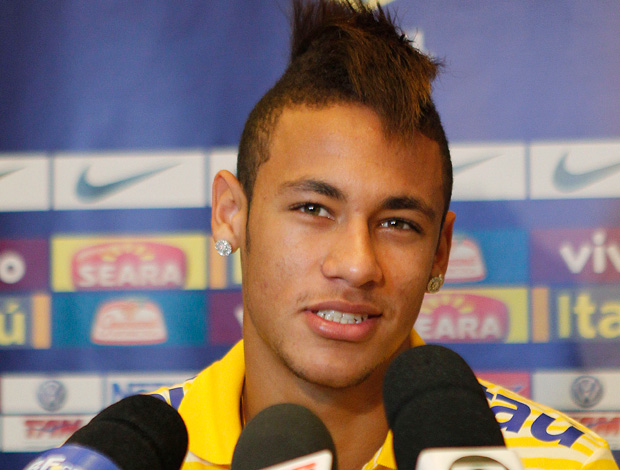 Neymar em coletiva na Seleção Brasileira (Foto: Rafael Ribeiro/CBF)