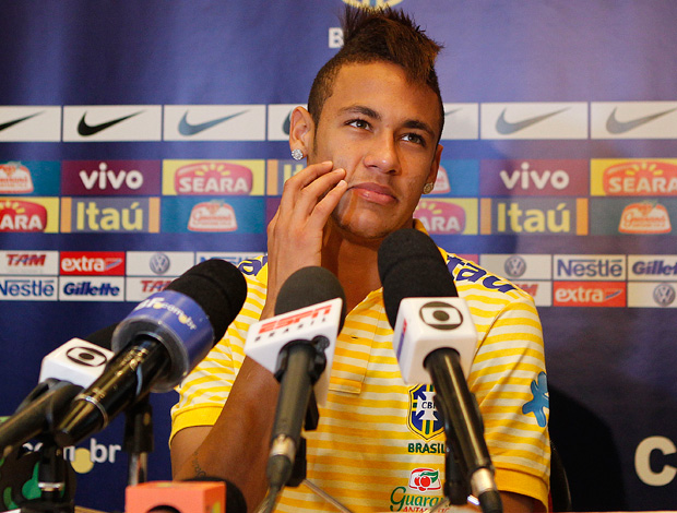 Neymar em coletiva na Seleção Brasileira (Foto: Rafael Ribeiro/CBF)