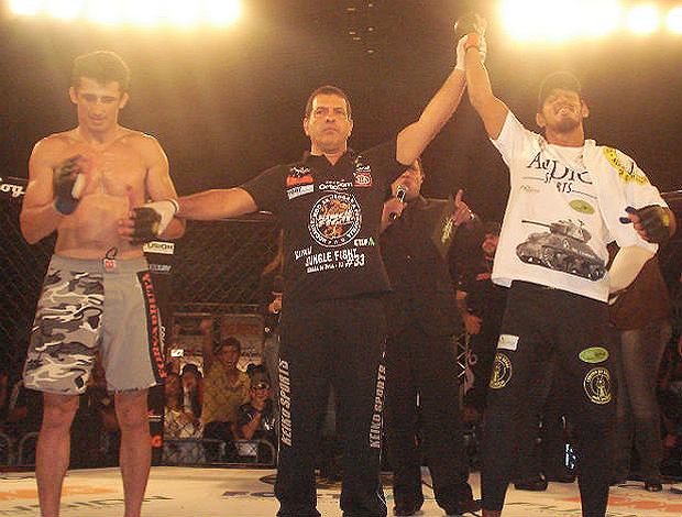  Alexandre Pulga vence Udia Lima na luta principal do Jungle Fight 33 (Foto: Adriano Albuquerque/SporTV.com)