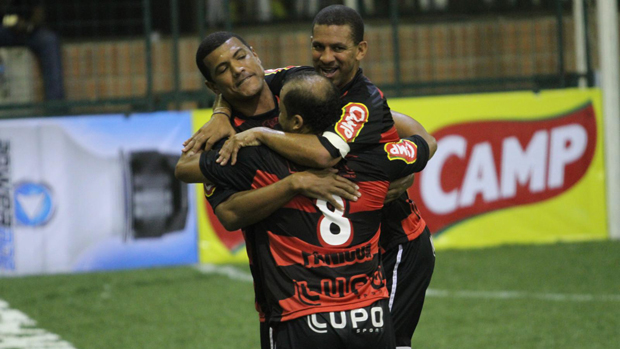 Djalminha, Junior Baiano e Marquinhos, jogadores de showbol do Flamengo (Foto: Divulgação/Ricardo Cassiano)