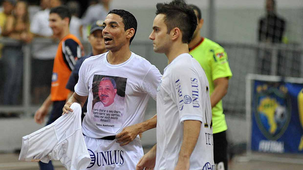 Santos, de Valdin e Deives, empata com o Florianópolis e está na final da Liga Futsal (Foto: Divulgação/Santos FC)
