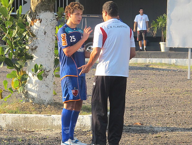 Luxemburgo e Thomas conversam no treino do Flamengo  (Foto: Richard Souza / Globoesporte.com)