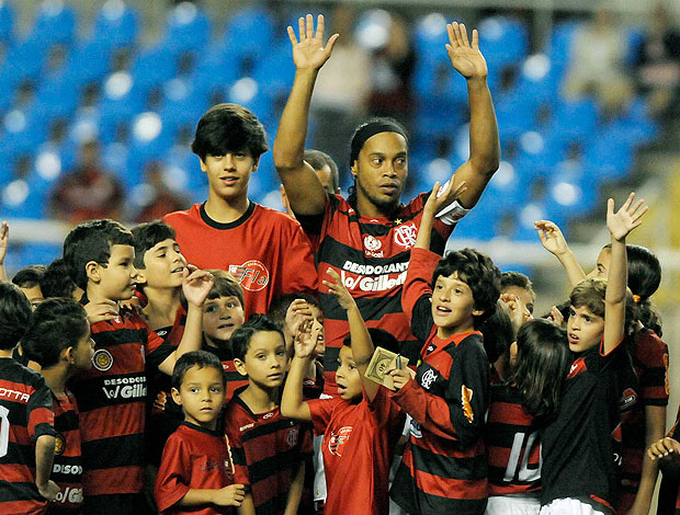 Ronaldinho na entrada de campo do Flamengo (Foto: Alexandre Loureiro / VIPCOMM)