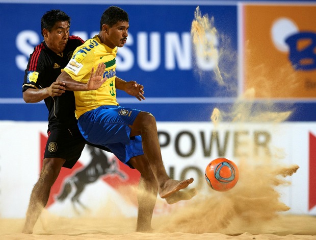 André em ação no jogo contra o México, pelo Torneio Internacional de Dubai (Foto: Divulgação / BSWW)