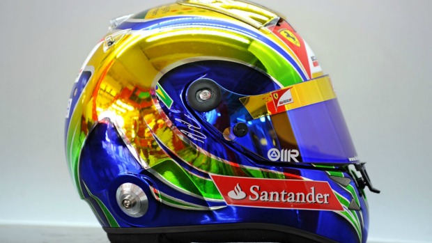 Vista lateral do capacete de Massa (Foto: Divulgação)