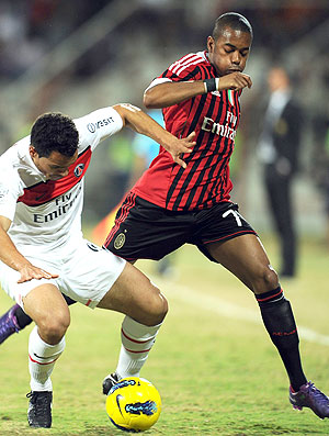 Robinho no jogo do Milan contra o PSG (Foto: AFP)