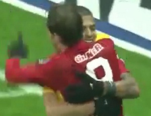 Besiktas vence o Galatasaray e abre boa vantagem na briga pelo Turco