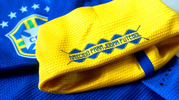 Detalhes da nova camisa azul da Seleção Brasileira (Foto: Blog Todo Sobre Camisetas)