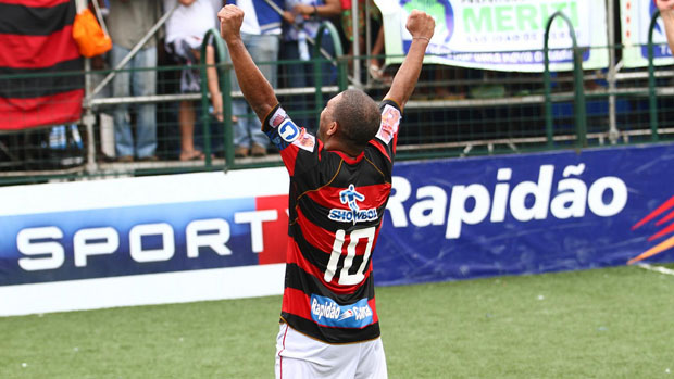 Flamengo, de Djalminha, vence o América e é campeão carioca de showbol (Foto: Ricardo Cassiano/Divulgação)