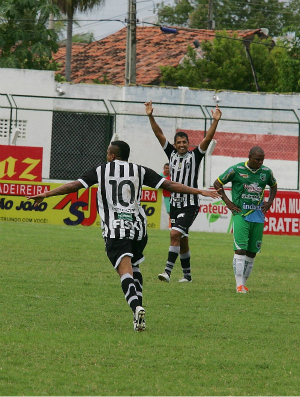 Crateús x Ceará pela 11ª rodada do Campeonato Cearense de 2012 (Foto: Kid Júnior/Agência Diário)