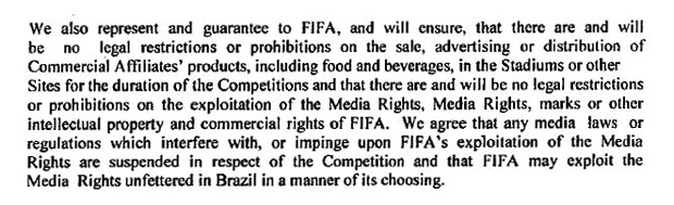 Trecho do documento de compromisso do Brasil com a Fifa para a Copa de 2014 liberando bebida alcoolica (Foto: Divulgação / FIFA.com)