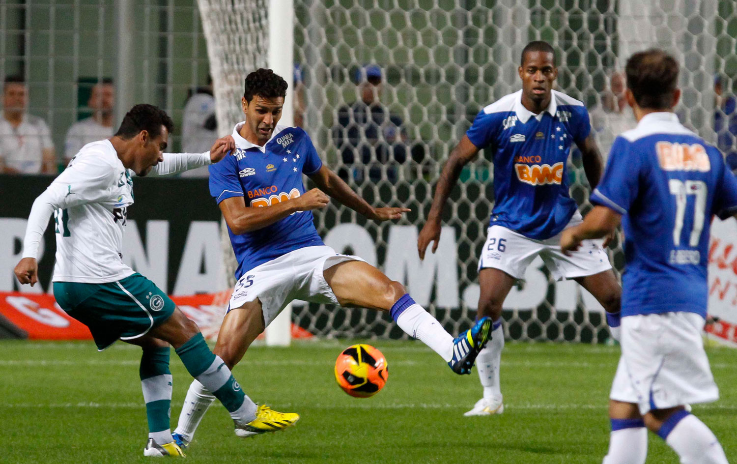 Resultado de imagem para Cruzeiro 5x0 Goias 2013