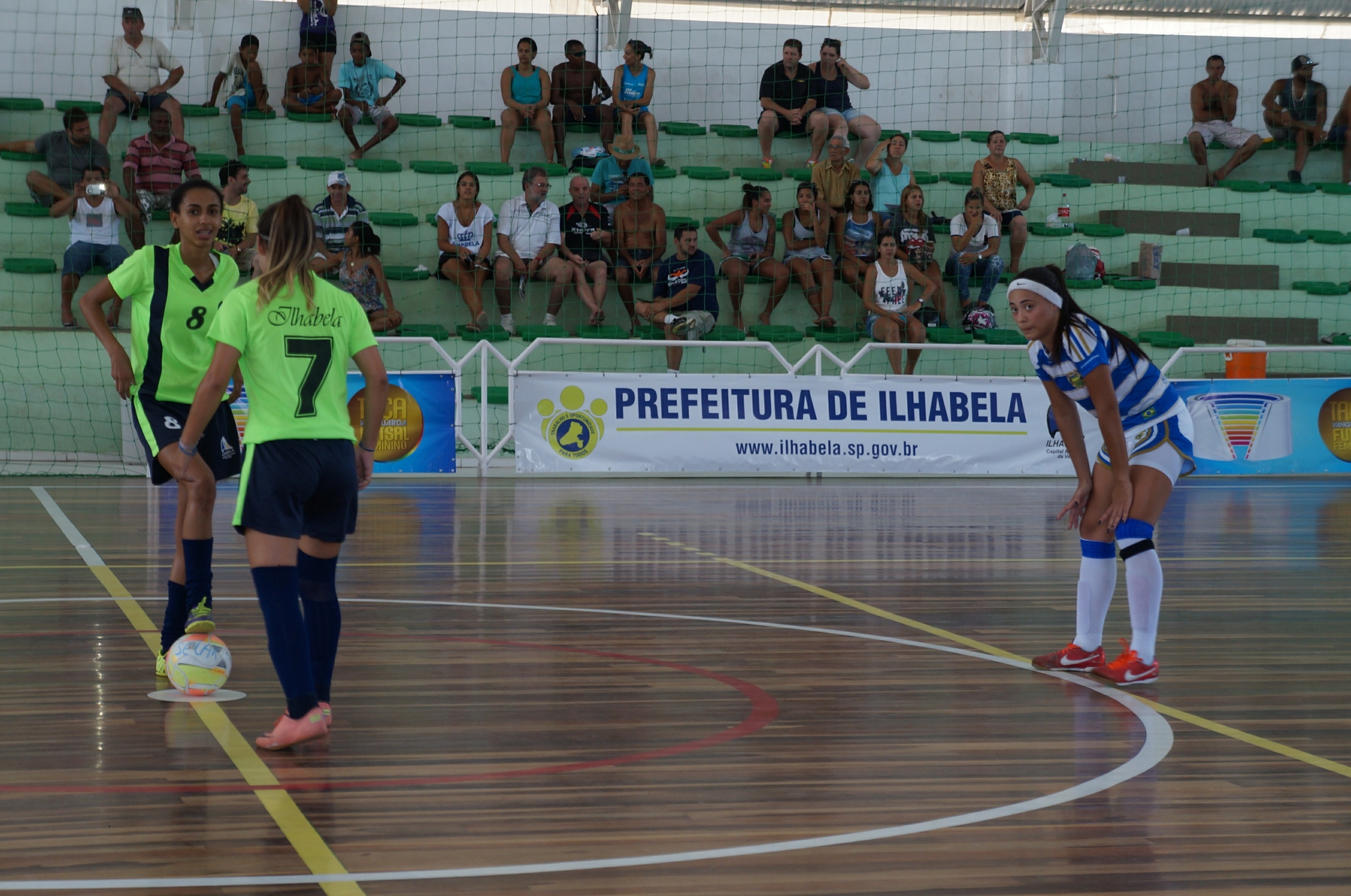 Taça Vanguarda de Futsal Feminino entra nas quartas de final no ... - Globo.com