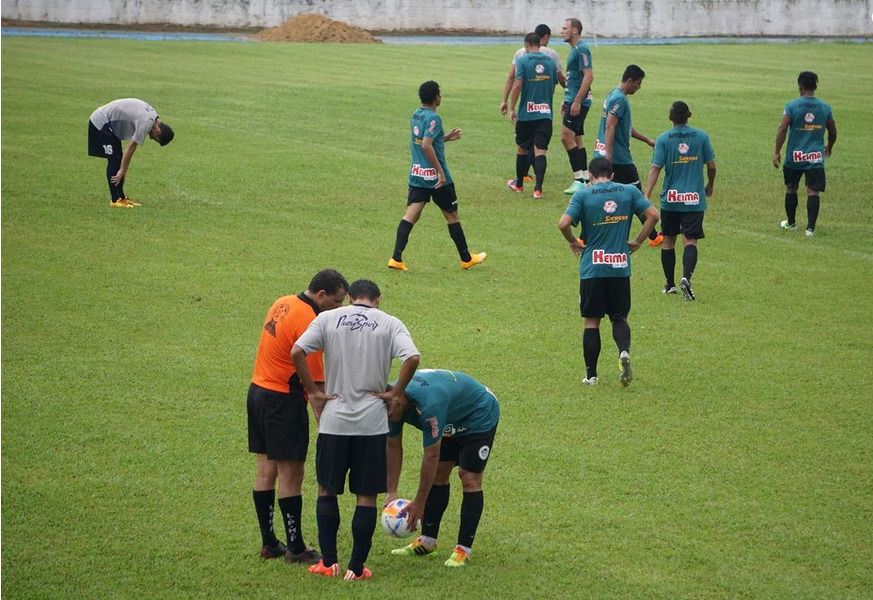 Forte chuva encerra jogo-treino entre Guarani de Palhoça e ... - Globo.com