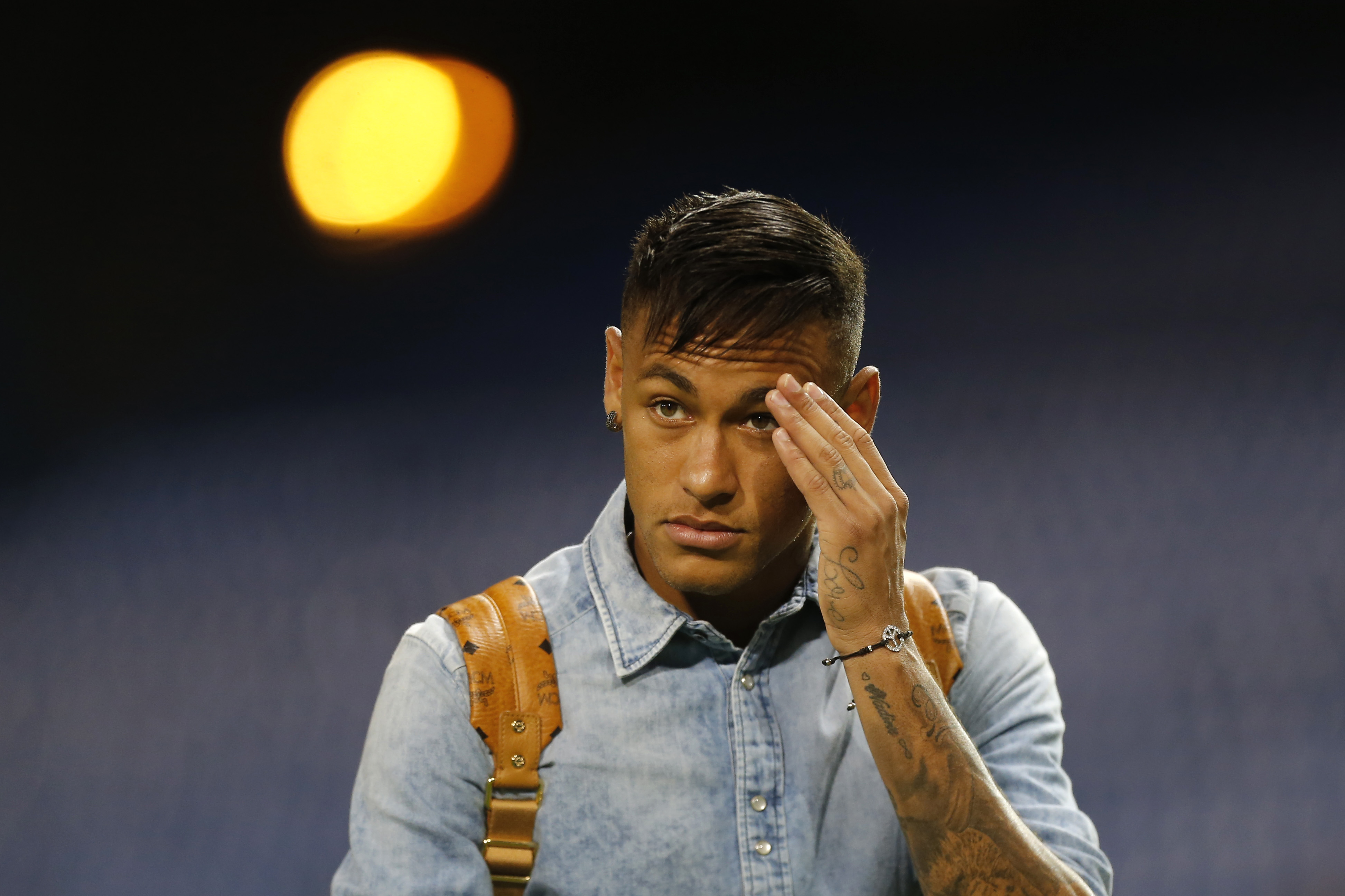 Resultado de imagem para Neymar terá de pagar R$ 11,6 milhões para se defender antes de julgamento